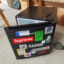 Mini Fridge 