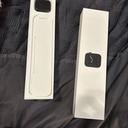 Apple Watch Series 5 42mm 