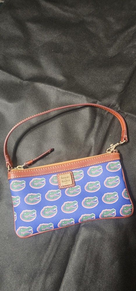 Wristlet