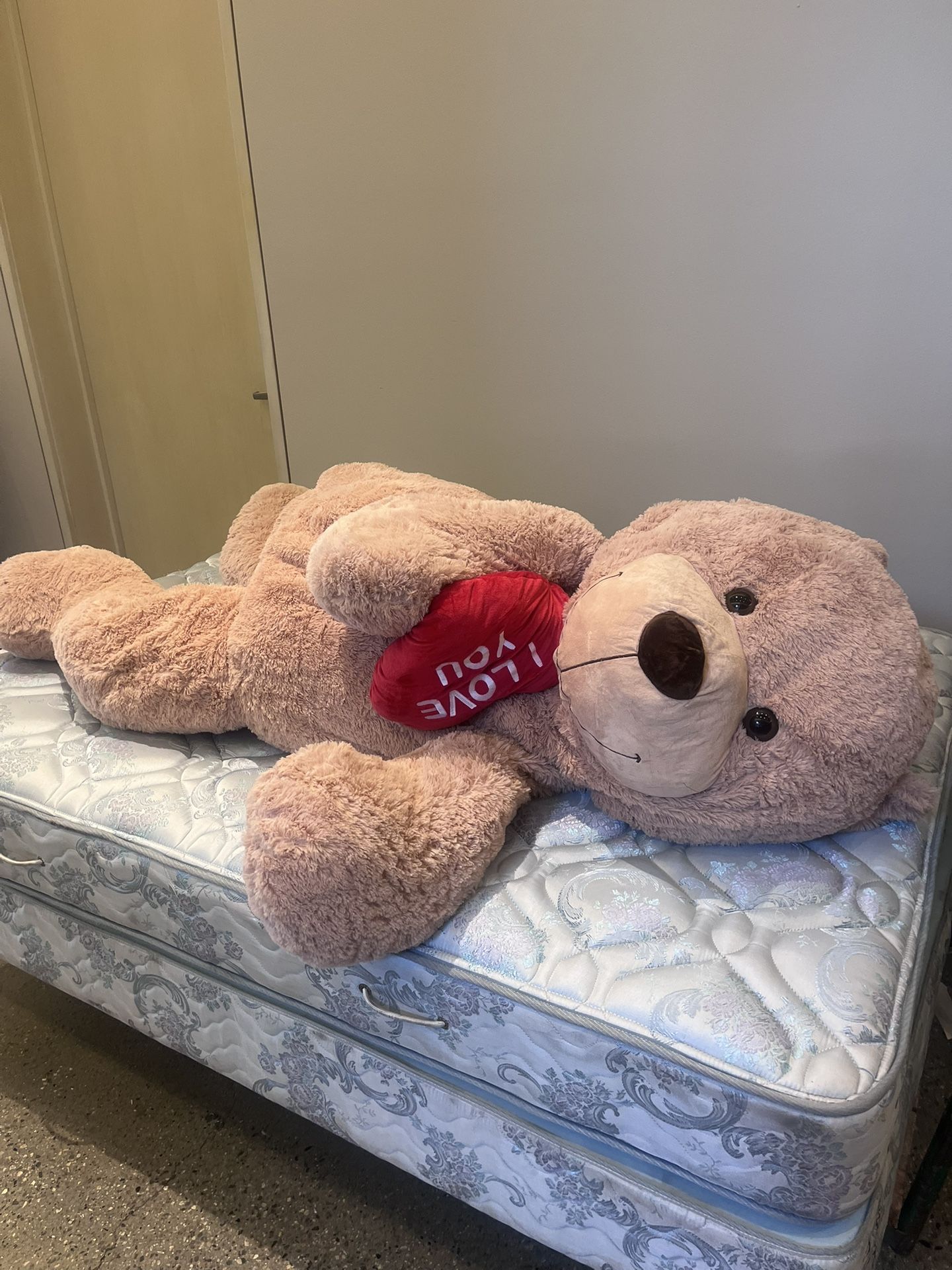 Teddy Bear HUGE LIFESIZE