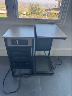 Side Table w/Plug In - set of 2