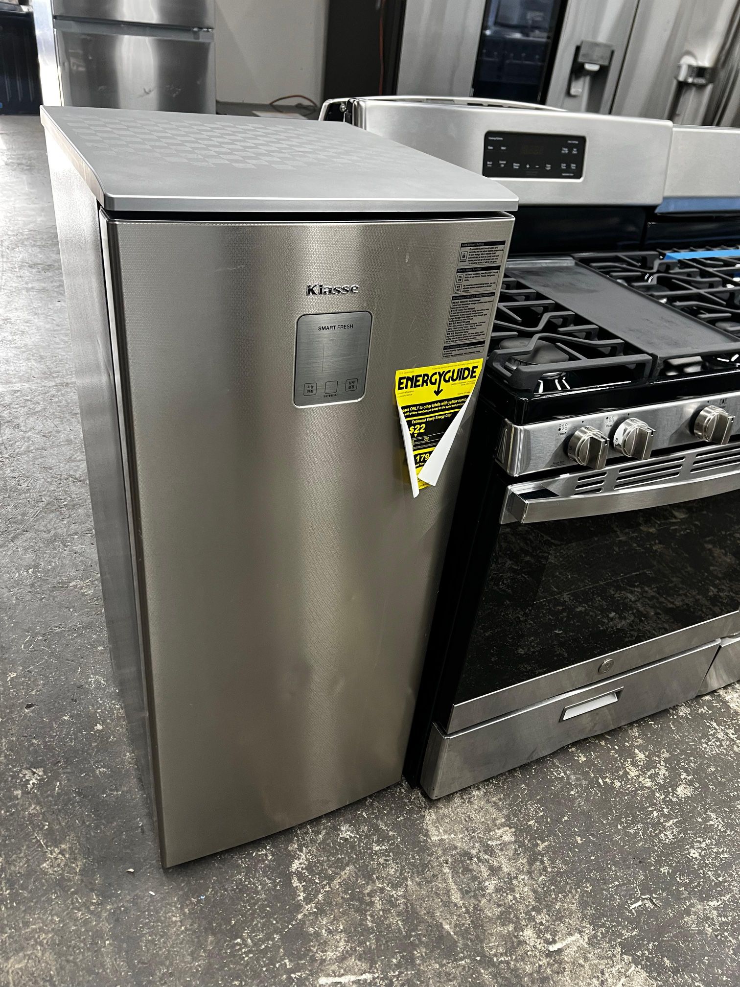 Klasse 24in Refrigerator Ir Freezer 4 months Warranty 