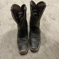 Mens Arias boots size 9.5D