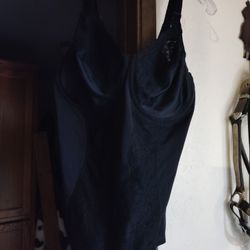 Women's 1 Piece Under Garmet