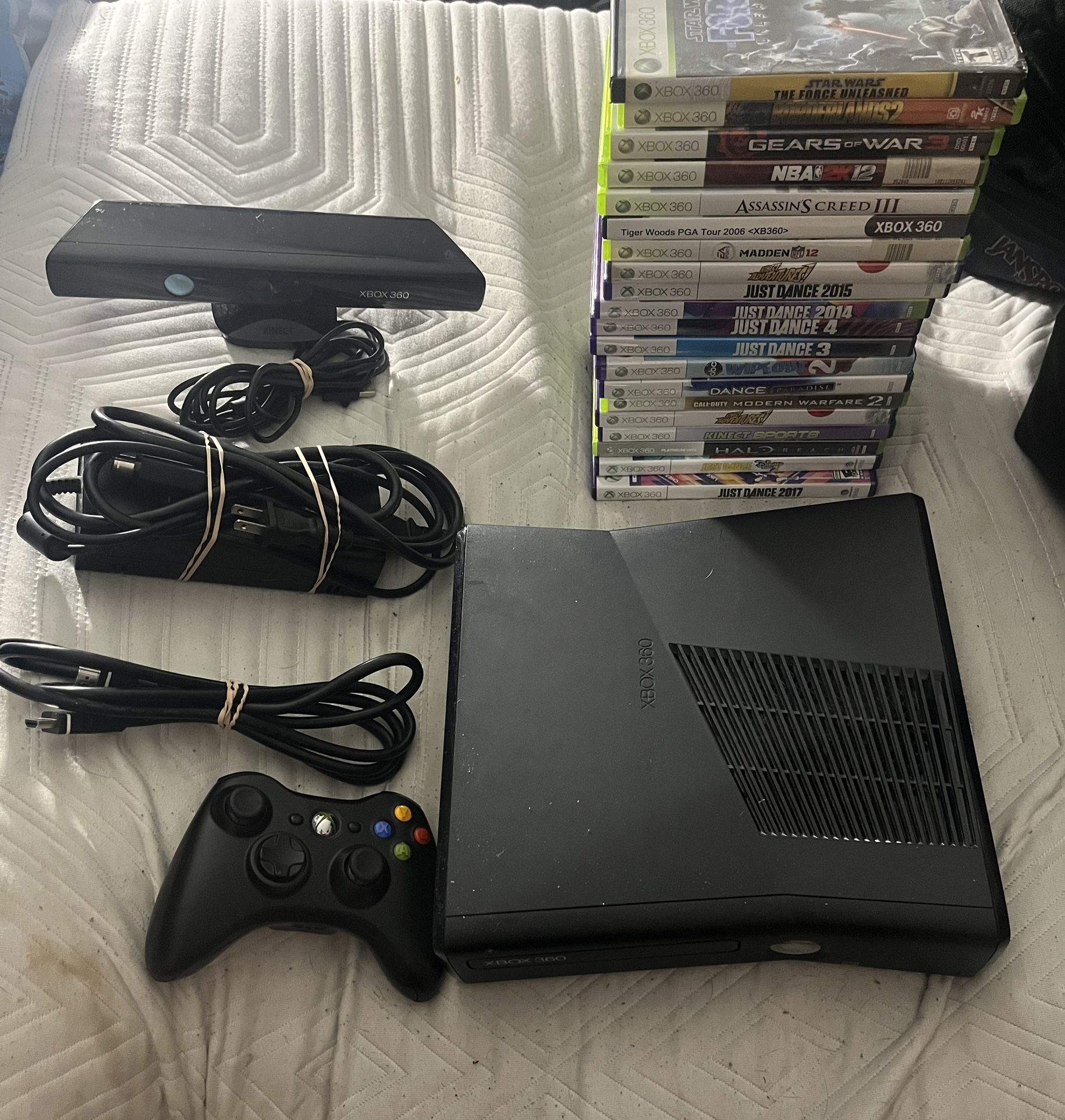 Xbox 360 Slim Bundle
