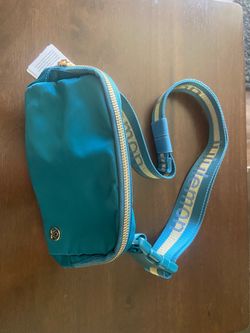 Lululemon (Belt bag )
