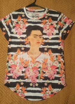 Frida shirt
