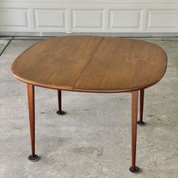 1960’s Mid Century Walnut Extendable Dining Table 