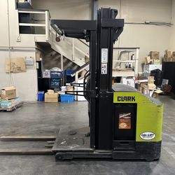 Cherry Picker “Clark”