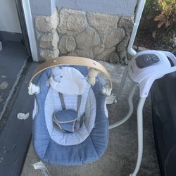 Ingenuity Simple Comfort Swing With Wood Toy Bar