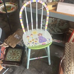 Adorable Wood Antique Chair Sturdy Sacrifice  $8 