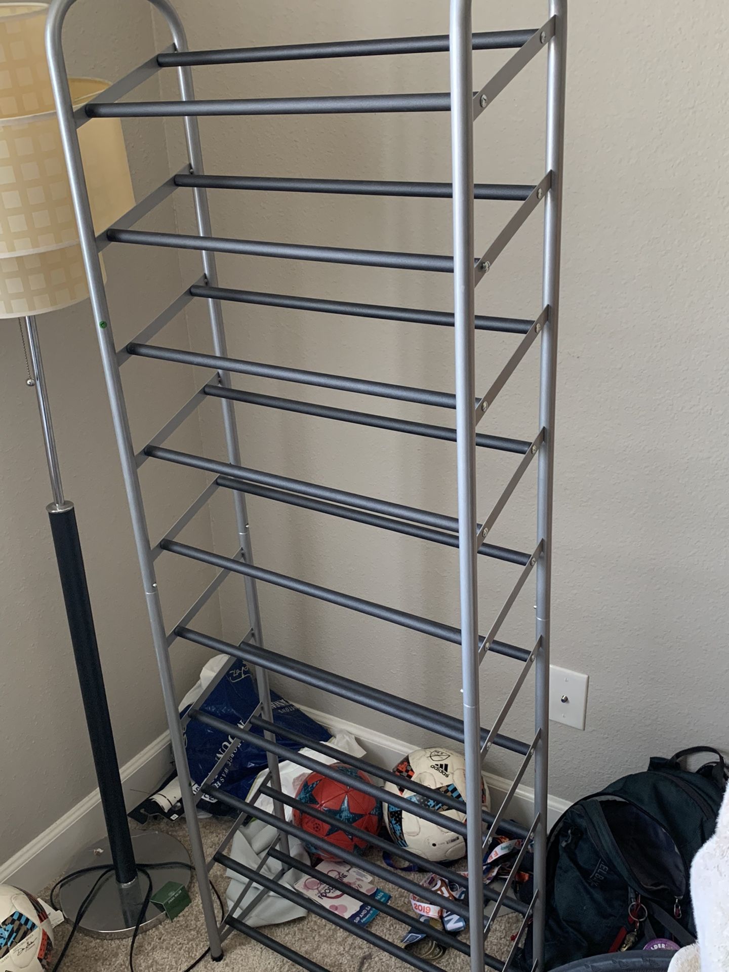 5 1/2 Ft Shoe Rack