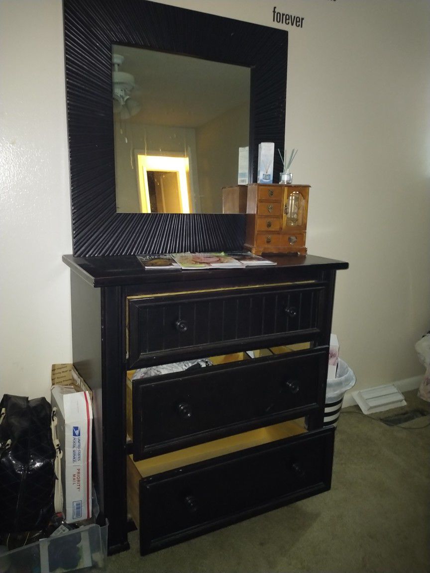 Vintage Solid Oak 3 Drawer Dresser with Mirror