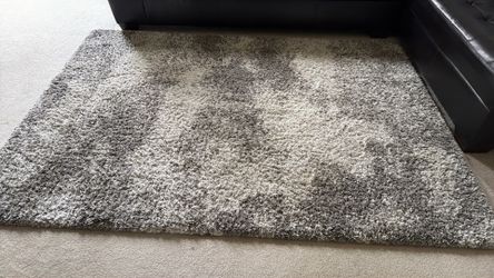 Thomasville Bali rug 5 ft 3in x 7 ft 5 in