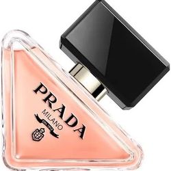 Prada Paradoxe Perfume