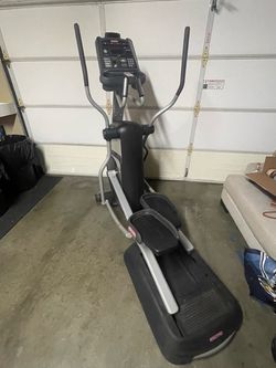 Star Trac S-CTx Elliptical Cross Trainer