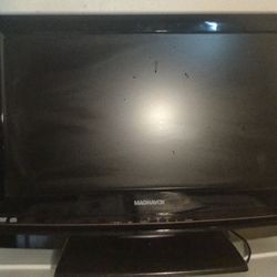 Magnavox LCD HDTV/ DVD COMBO 