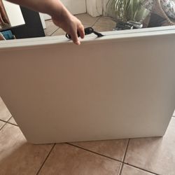 6 Ft Folding Table & 6 folding Chairs 