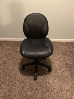 Adjustable leather office chair