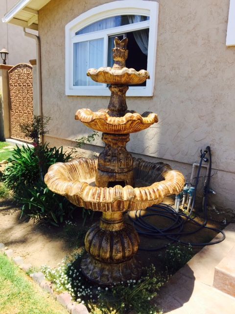 Fountain 6’ Tall Brand New