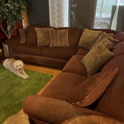 FREE 3 Piece Sectional, Oversized Chair And End Table 