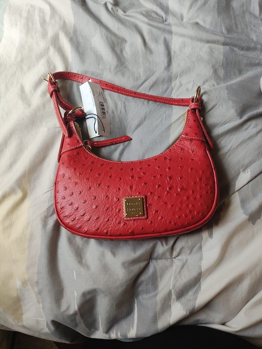DOONEY & BURKE PURSE