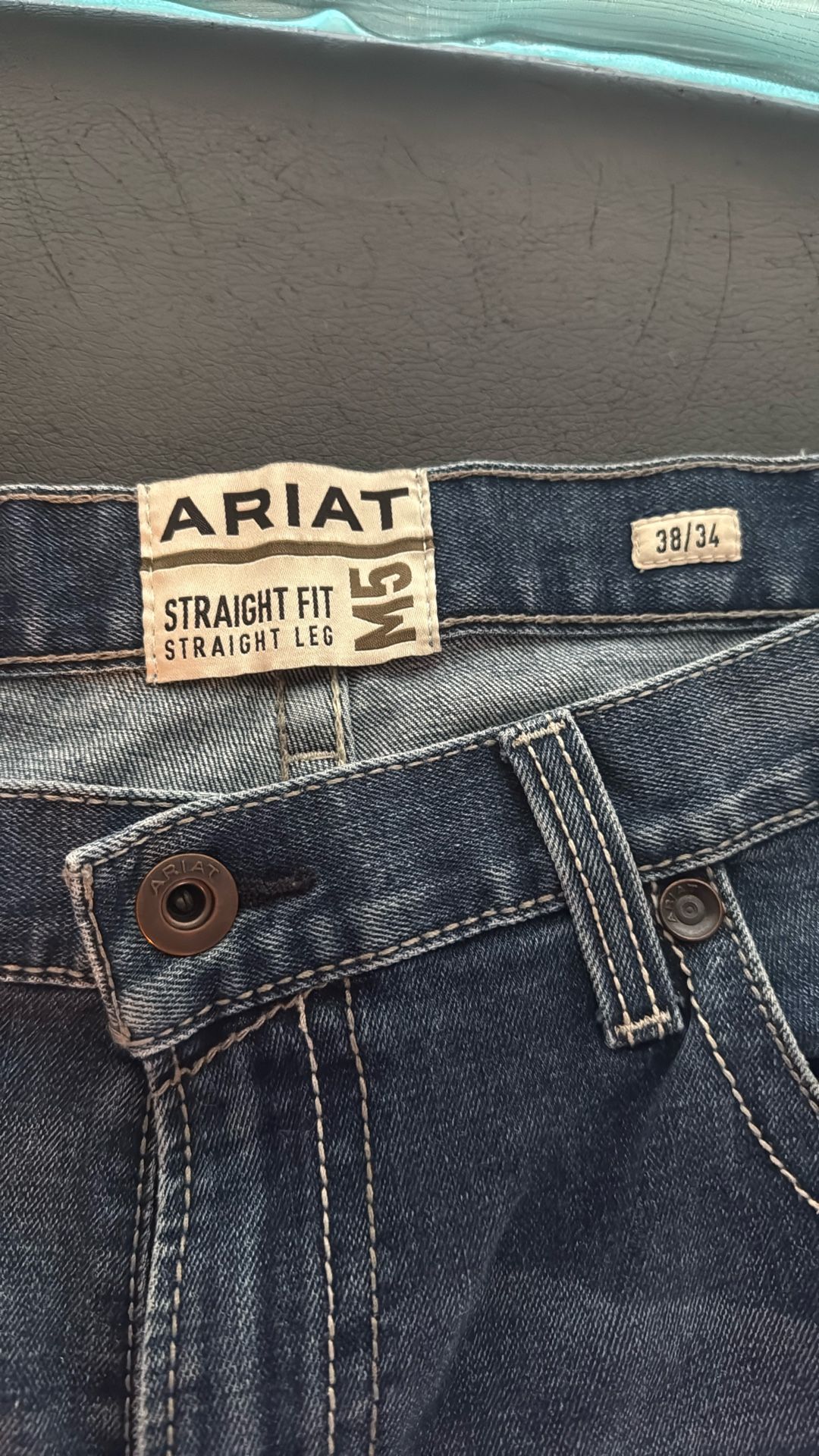 pantalón ARIAT una puesta