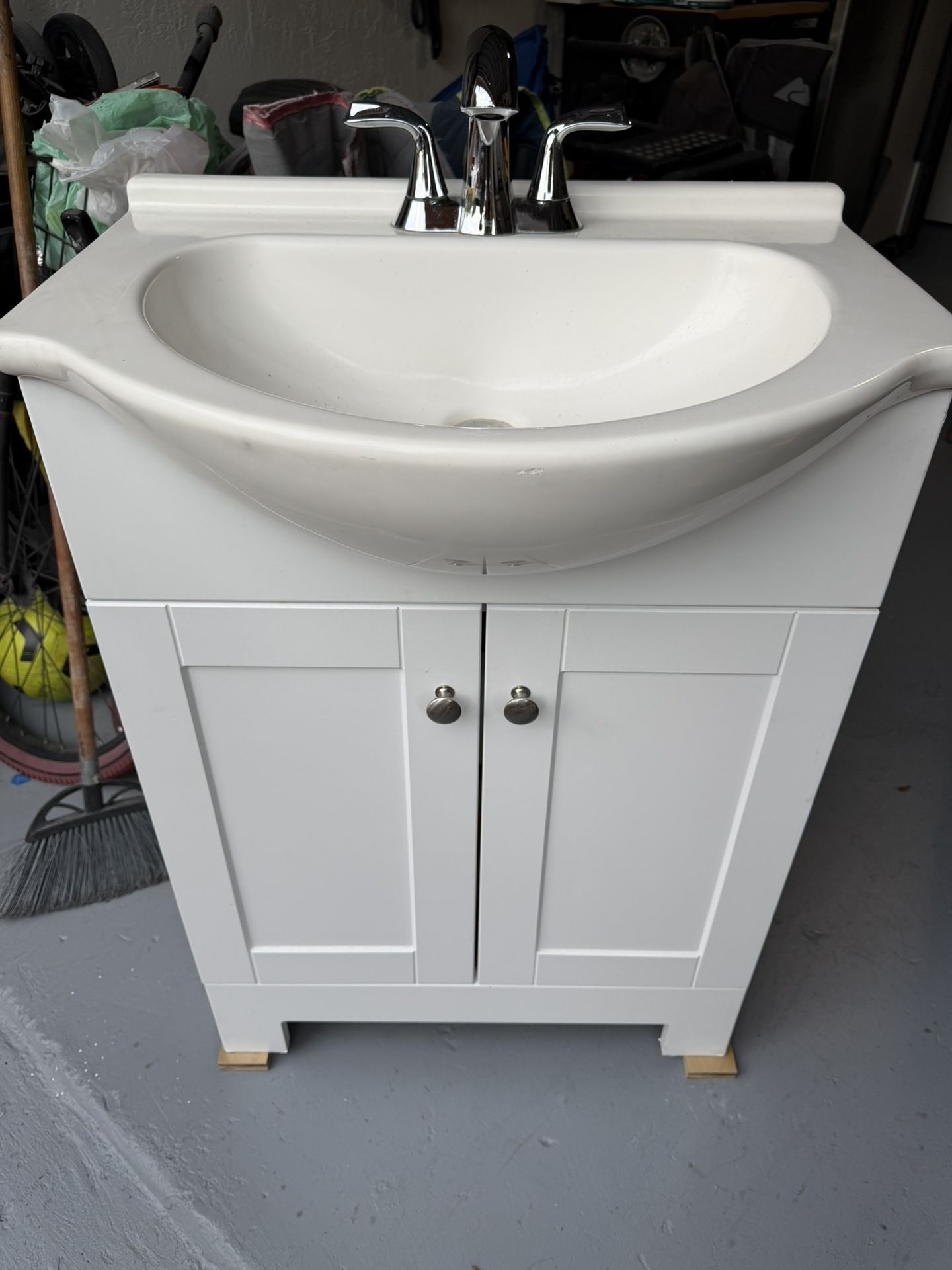 Bathroom Vanity and Wall mirror