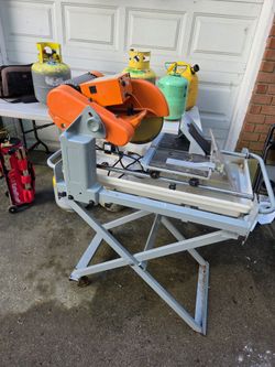 Wet Tile Saw with Stand