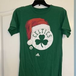Men’s Boston Celtics Christmas T-shirt Size Small 