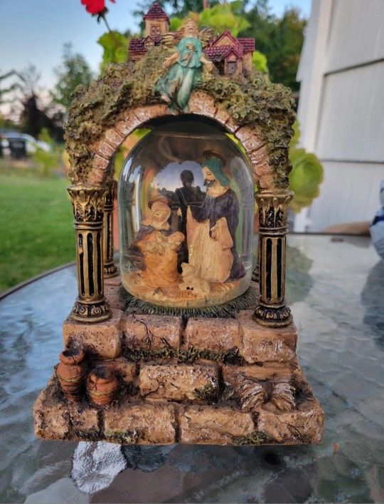 Christmas Nativity Musical Water Globe | One of a kind
