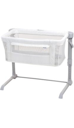 2-in-1 Co-Sleeping Bassinet *Brand New*