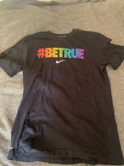 Nike Pride T