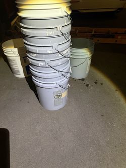 10 Empty Buckets of (5Gallons)