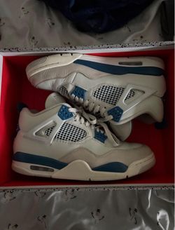 Jordan 4's