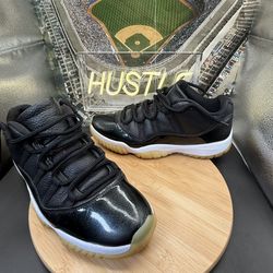 Jordan Air Jordan 11 Retro Low 72-10 Black/White Men’s Sz 12