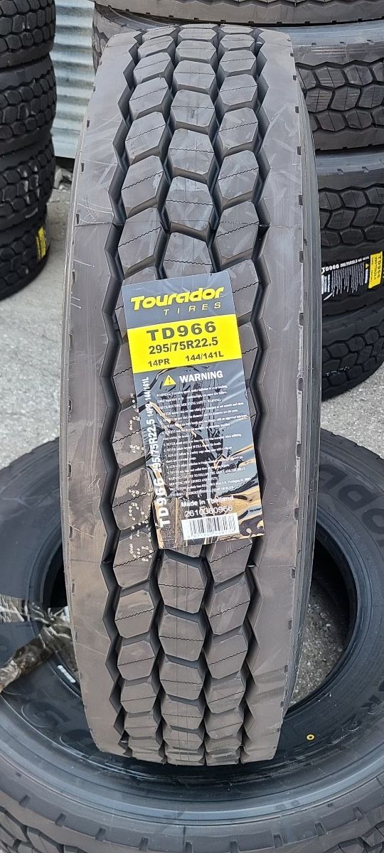 295/75/22.5 Semi Truck Tire