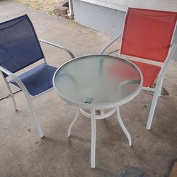 Red, white and blue exterior table and chairs