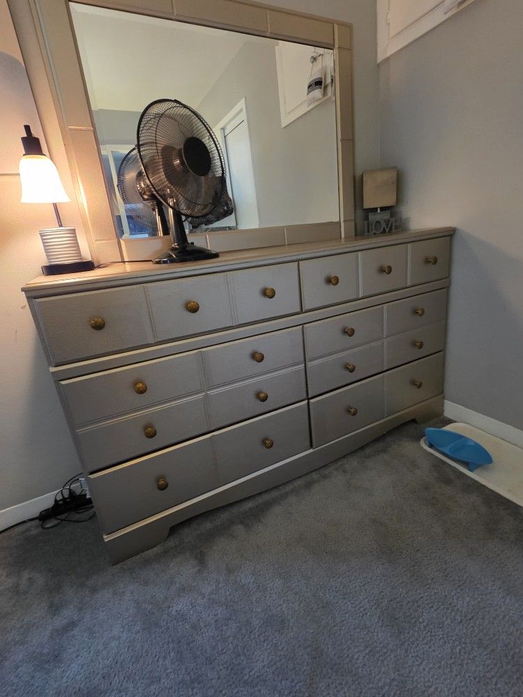 Full Bedroom Set Including Bedroom Frame