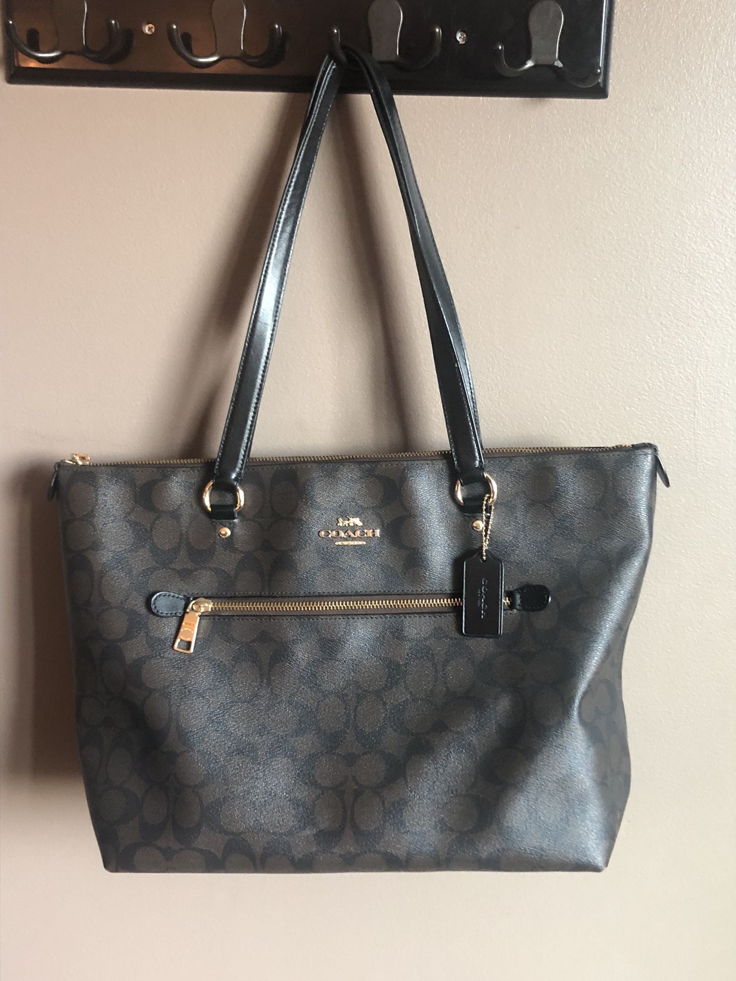 Coach F79609 Gallery Zip Top Tote Signature Canvas  