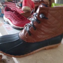 Nautical Woman's Boots Size 9