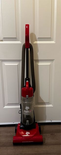 Dirt Devil Quick Lite Upright Vacuum