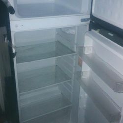 Refrigerator And Freezer 