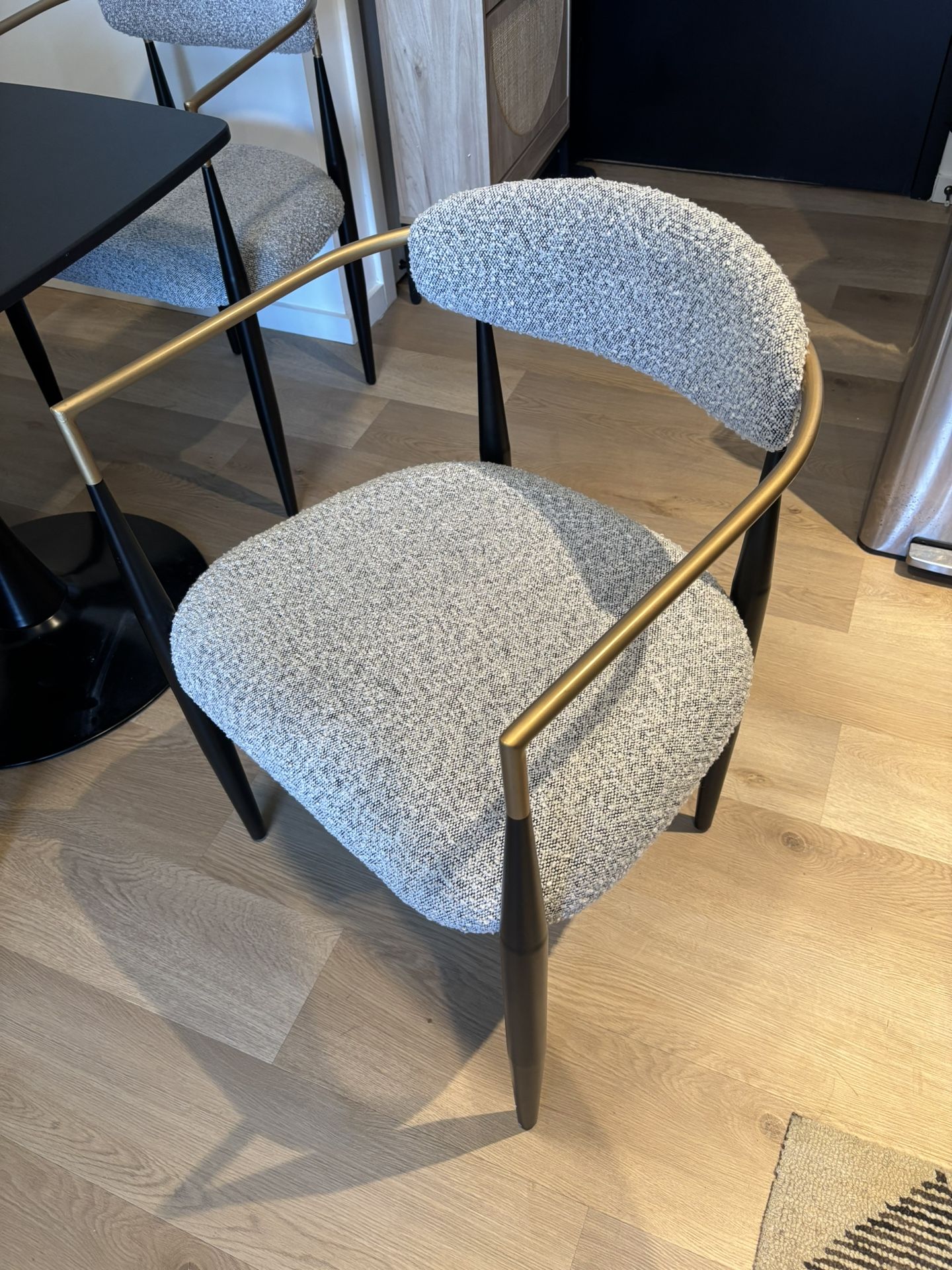 4 Dining Chairs