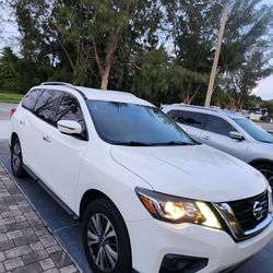 2018 Nissan Pathfinder
