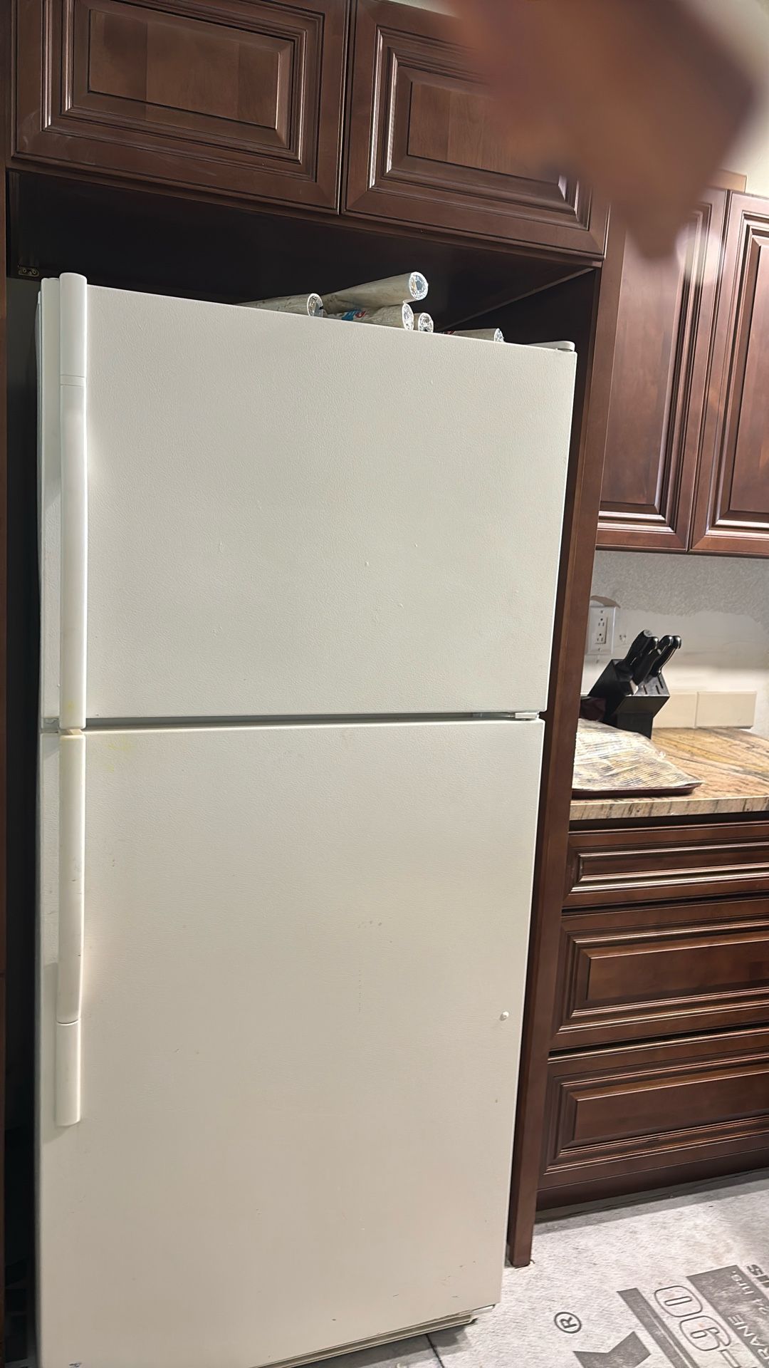 Dishwasher And Refrigerator 