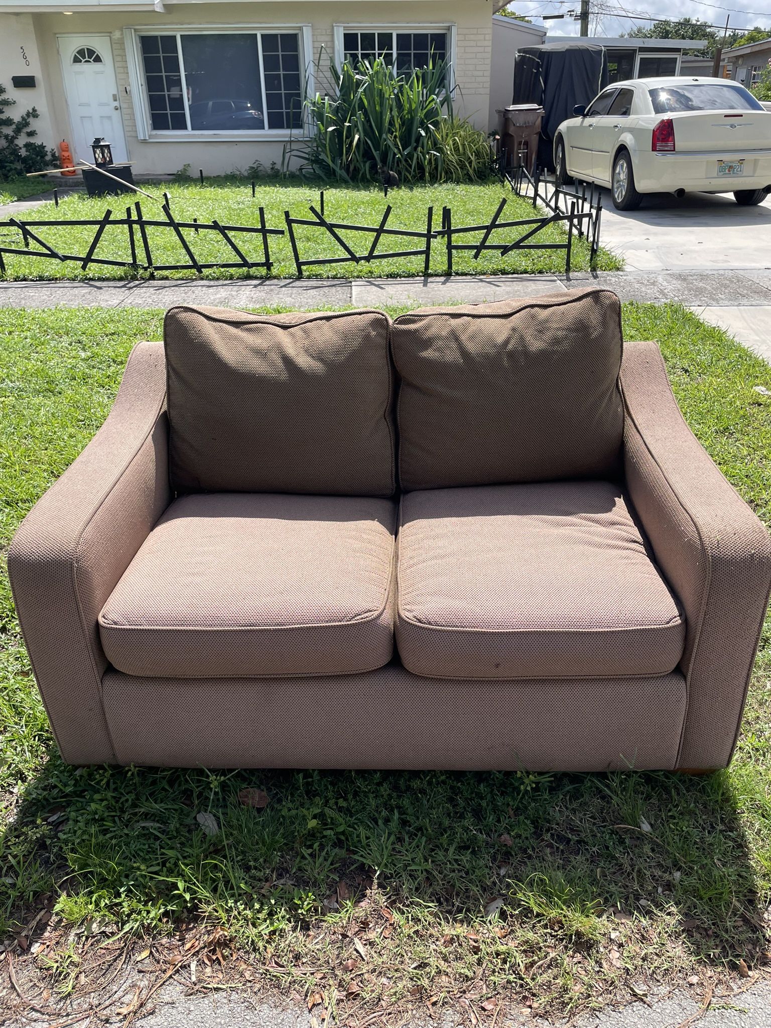 Free Sofa