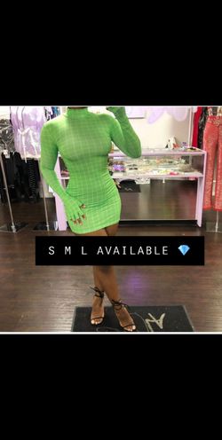 Green fitted dress