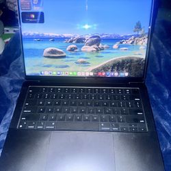 MacBook Pro M4 Pro 24 GB
