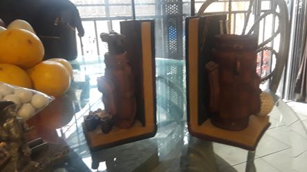 Antique Gold 3D Frame and book holders